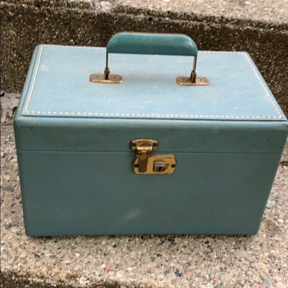 Vintage Blue Train Case